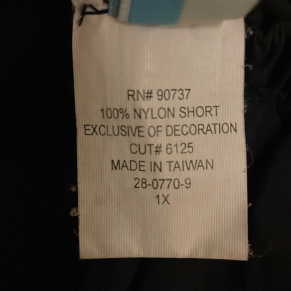 Women’s Resorts PLUS Nylon Board Shorts - Picture 4 of 10